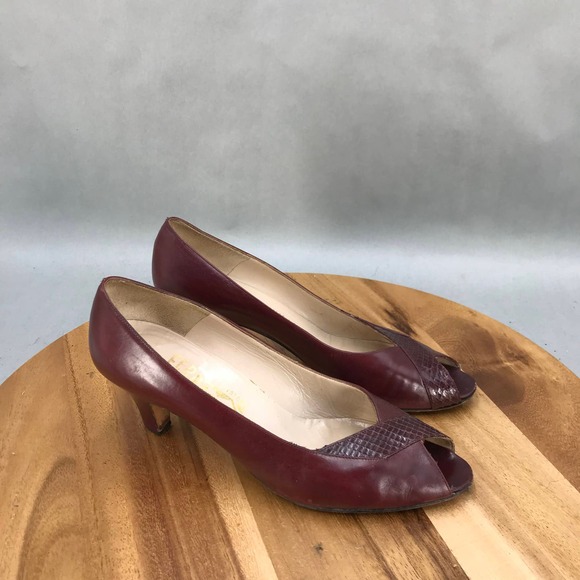 Salvatore Ferragamo Pumps Womens 8.5 N Burgundy Red Leather Peep Toe Heels Shoes - Picture 1 of 10